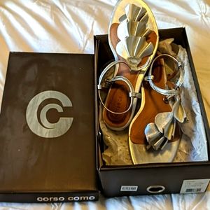Corso Como silver pearl leather sandals-size 8.5